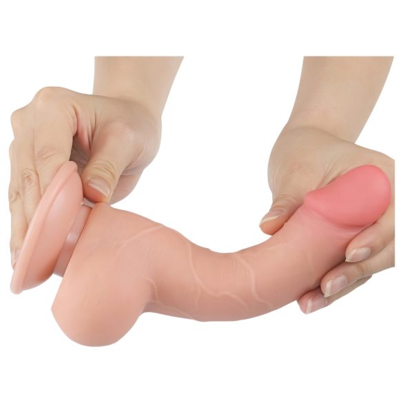 Lovetoy Sliding-Skin - dvoslojni dildo s vakuumskom čašom - 19,5 cm (prirodni)