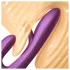 Honey Play Box Terri - Aplikacijom upravljani vibrator s rukom za klitoris (ljubičasti)